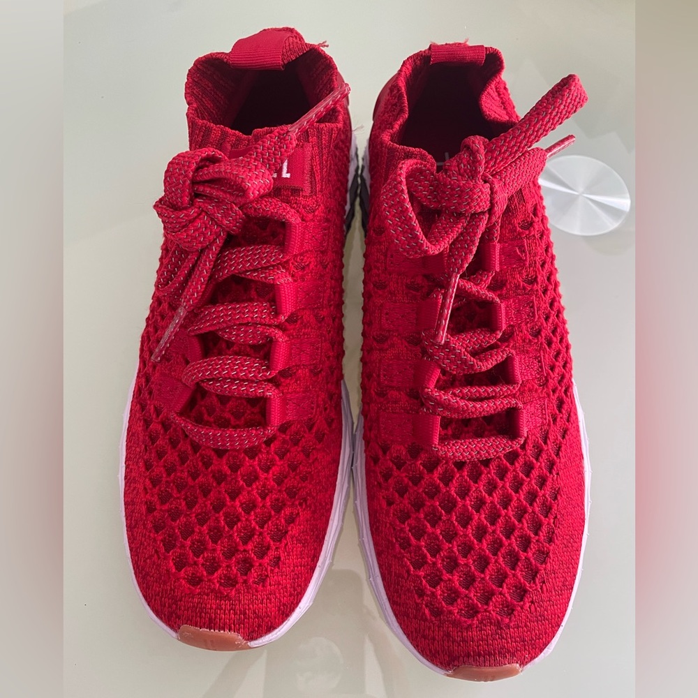 Like new No Bull Knit runners